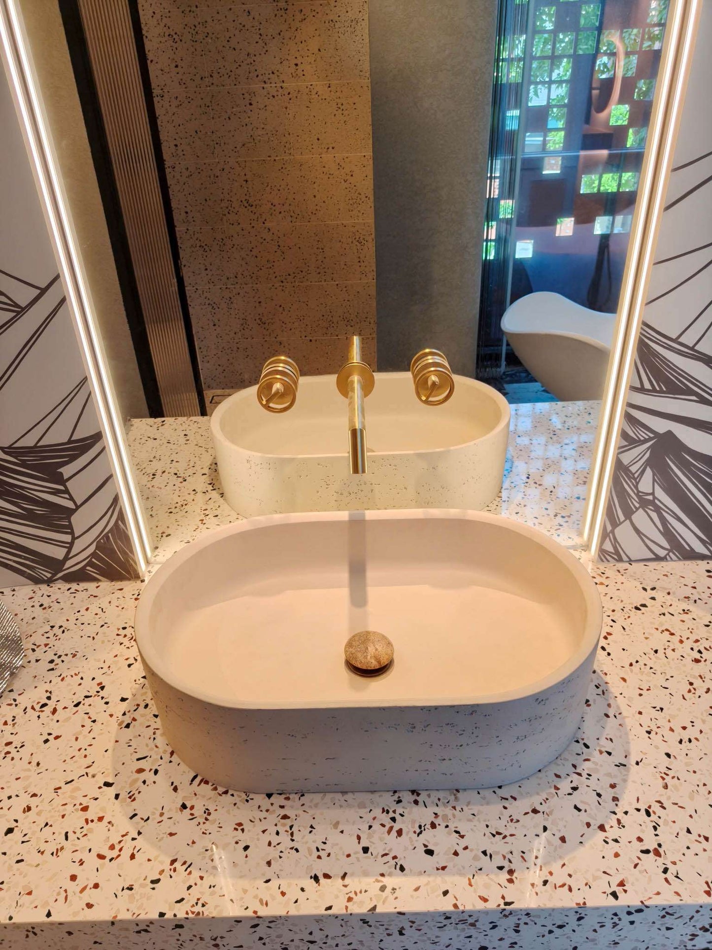 Rivius Elna – Elegant Minimalist Oval Countertop Basin