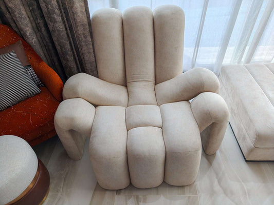 Rivius Crellow – Elegant Cream Velvet Armchair
