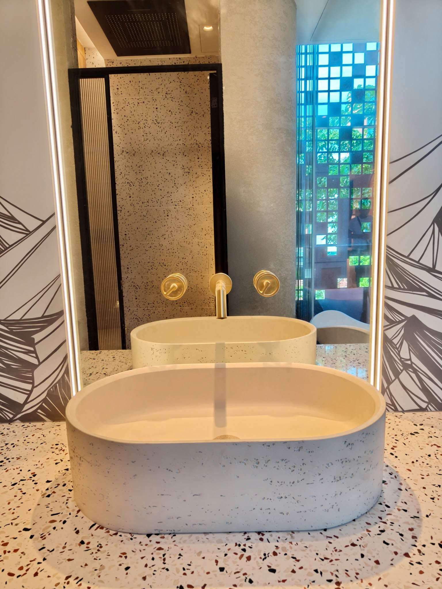Rivius Elna – Elegant Minimalist Oval Countertop Basin