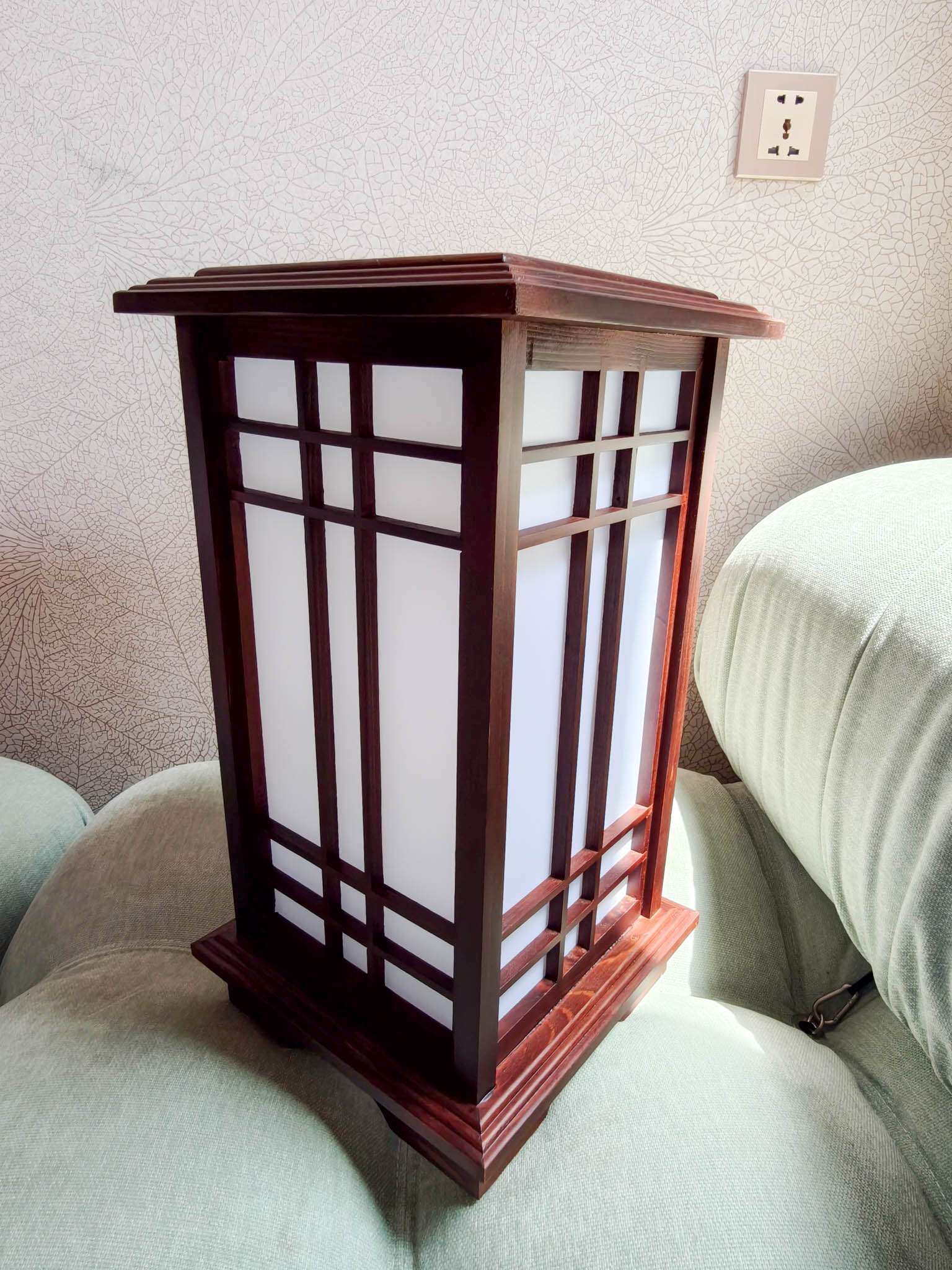 Rivius Takumi – Japanese-Inspired Wooden Table Lamp