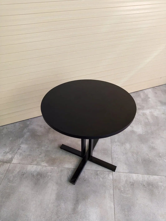 Rivius Crunoir – Minimalist Cross-Leg Black Wood Table