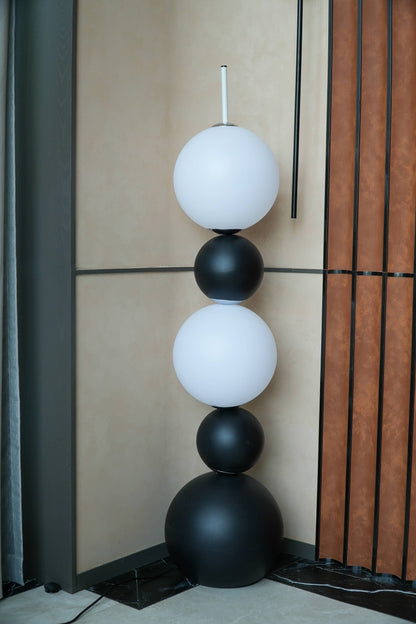 Rivius Orbivra Lamp - The Pinnacle of Geometric Art in Lighting