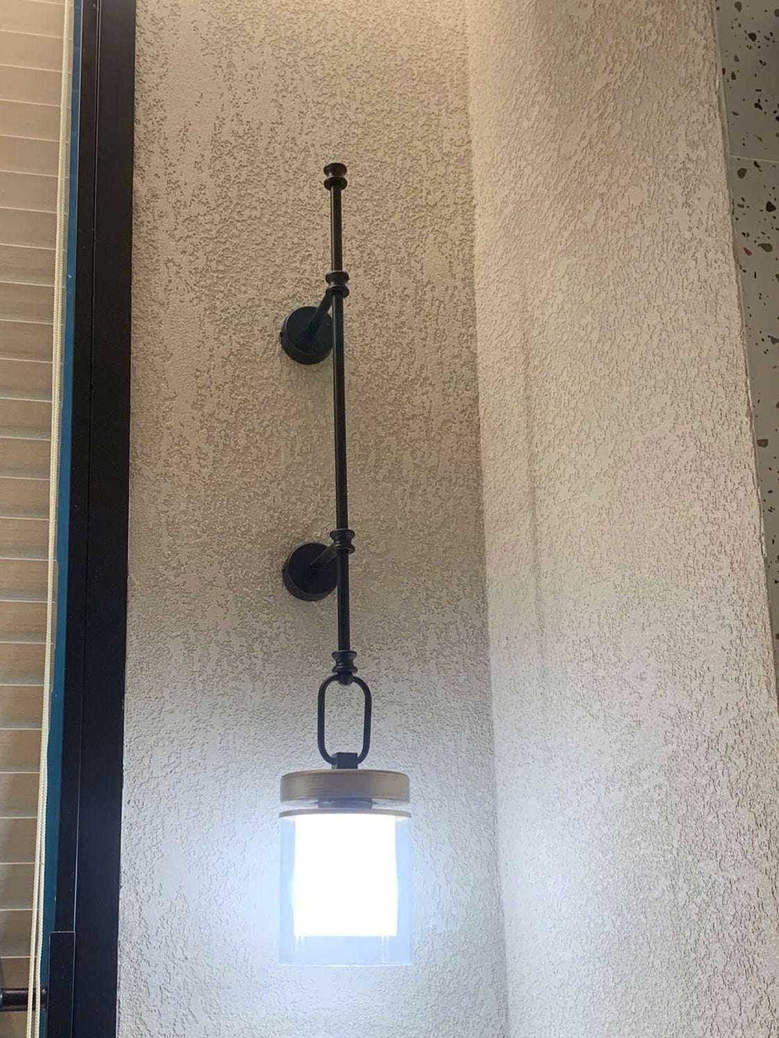 Rivius Ferra – Industrial Hanging Wall Light in Brushed Metal & Glass